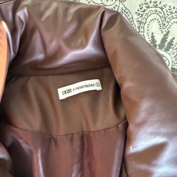 12th Tribe x The Salty Blonde Cropped Puffer Jacket - Picture 2 of 3